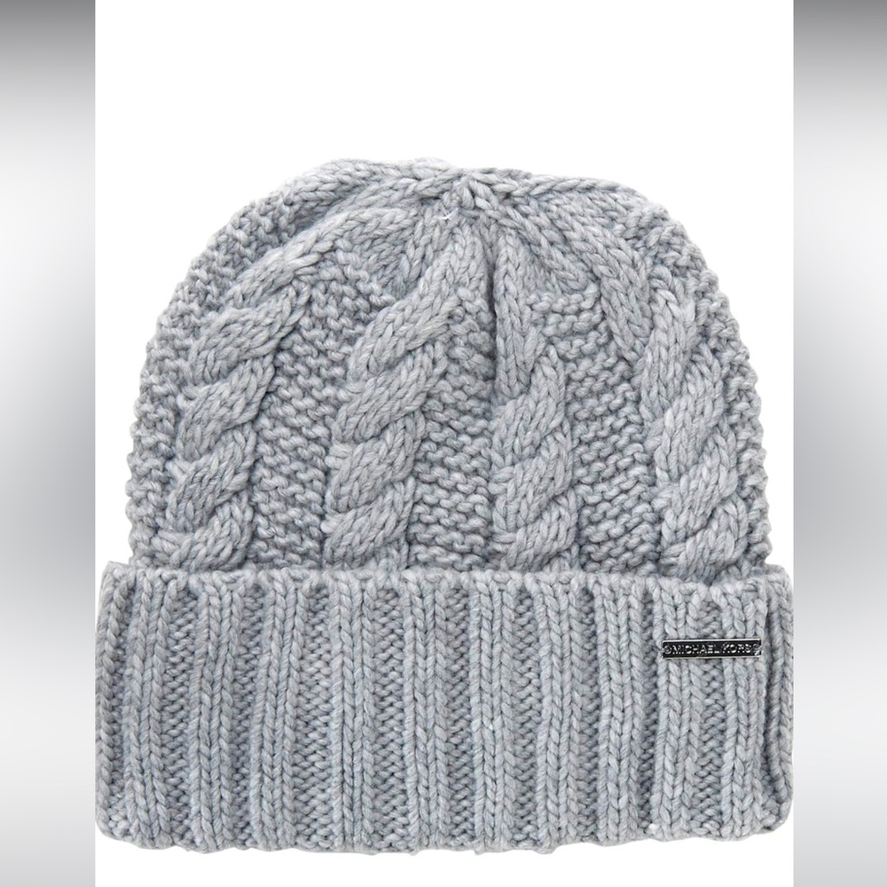 NWT Cable Knit winter hat warm
Outdoor Micheal Kors Beanie Gray